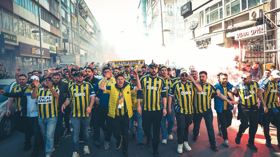 Istanbul-Metrosu8217nda-Derbi-Sonrasi-Taraftar-Siddeti-Iki-Supheli-Yakalandi-featured